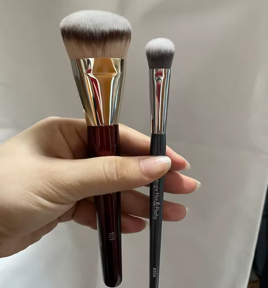 Brocha de maquillaje para base contorneada 101